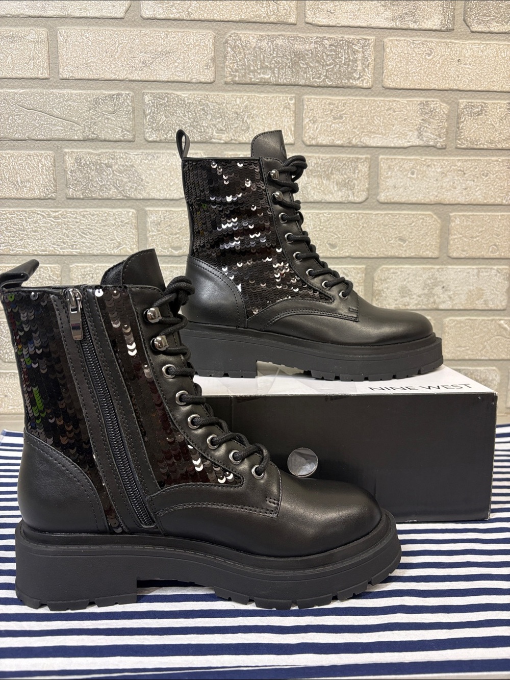 Nine West Hediyp3 Sequin Combat Boots Size 7